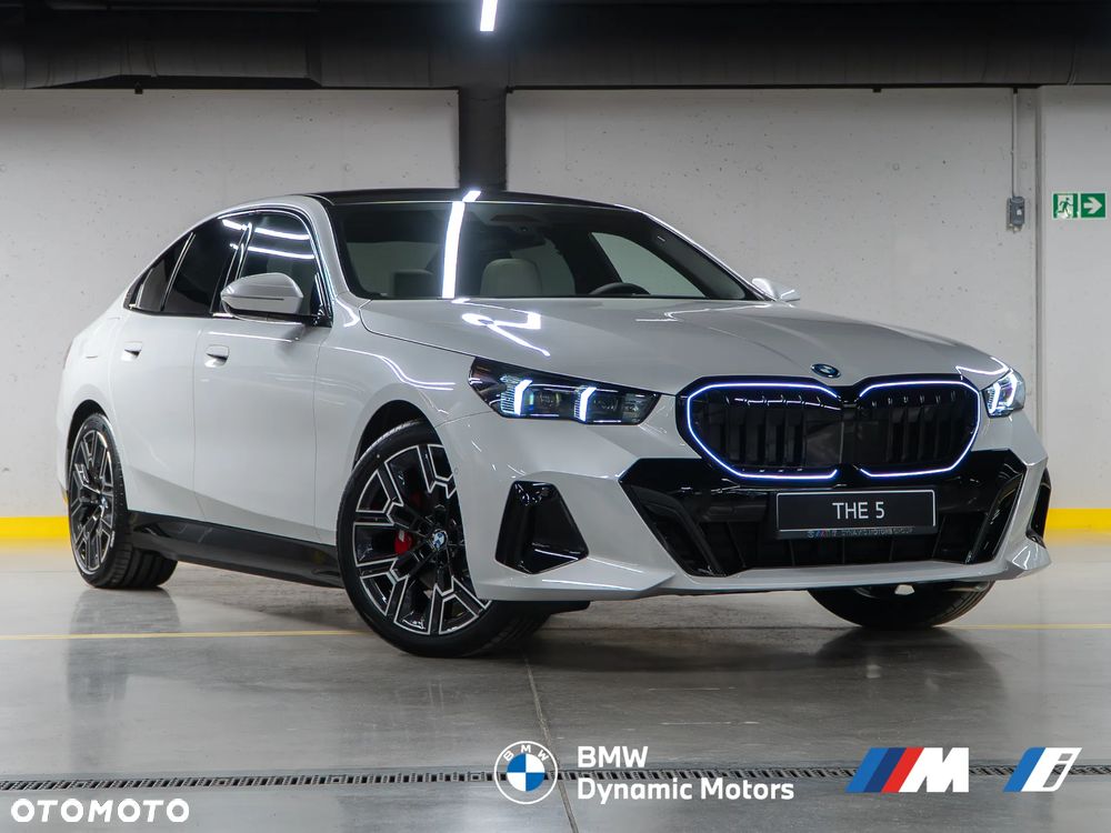 BMW Seria 5 530e xDrive PHEV M Sport - 3