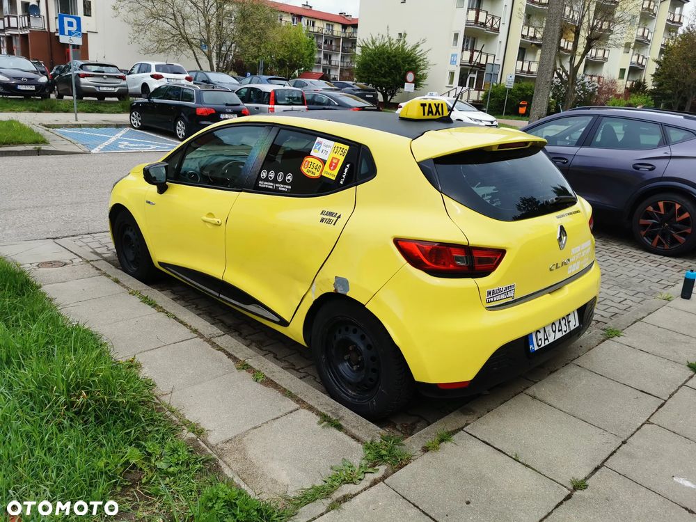 Renault Clio 1.2 16V 75 Experience - 5