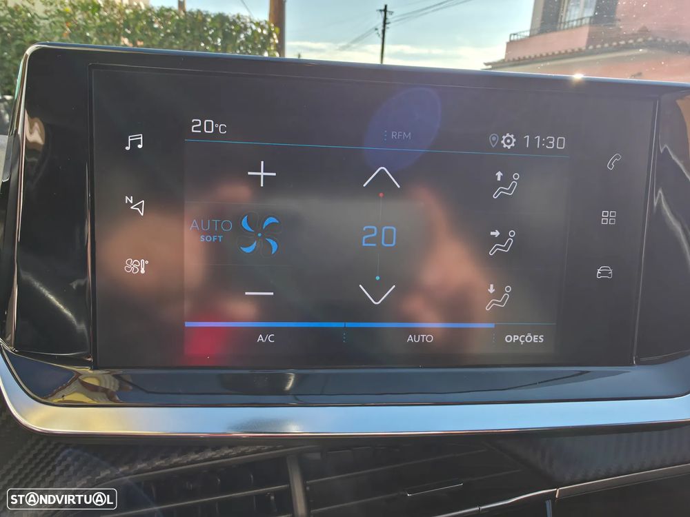 Peugeot 208 PureTech 100 EAT8 Allure Pack - 16