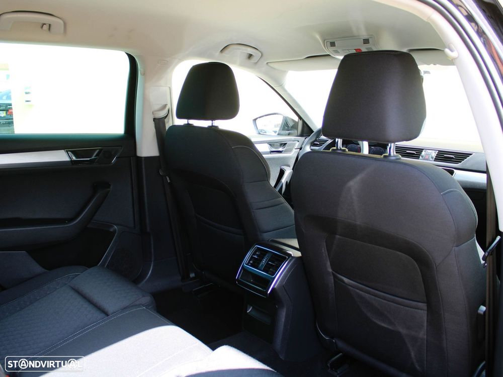 Skoda Superb Break 2.0 TDI Ambition DSG - 58