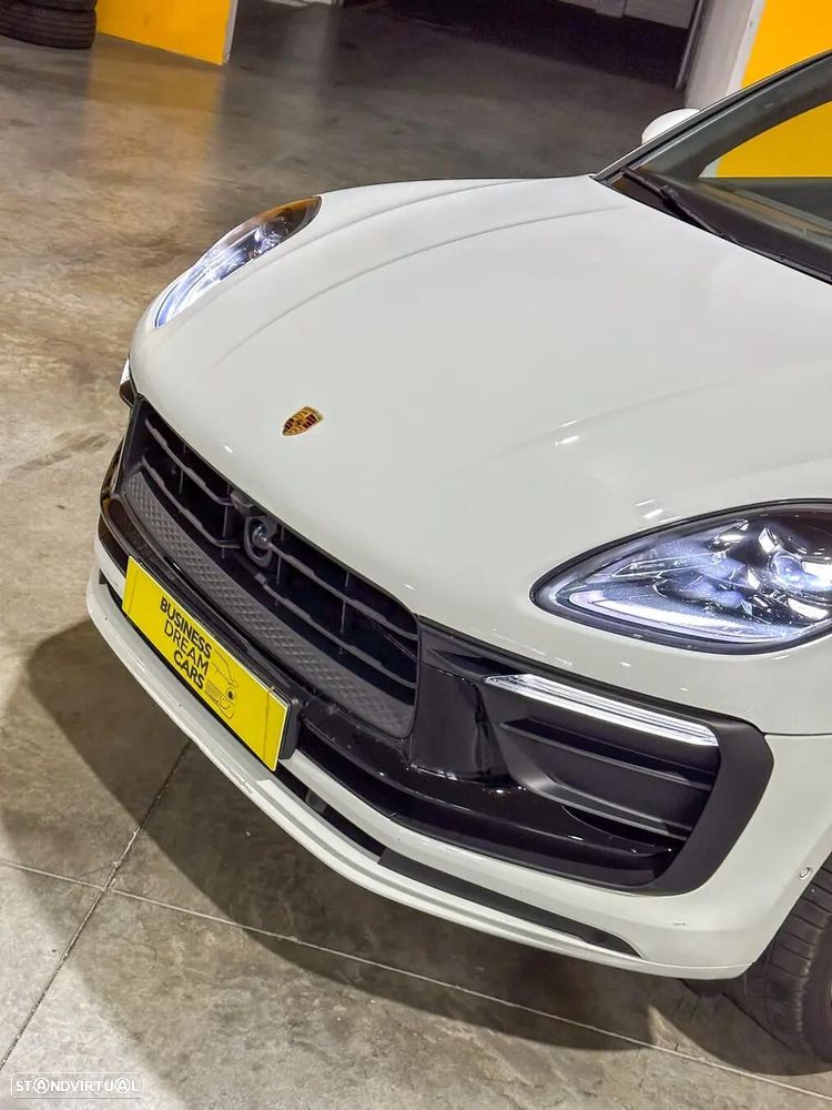 Porsche Macan T - 4