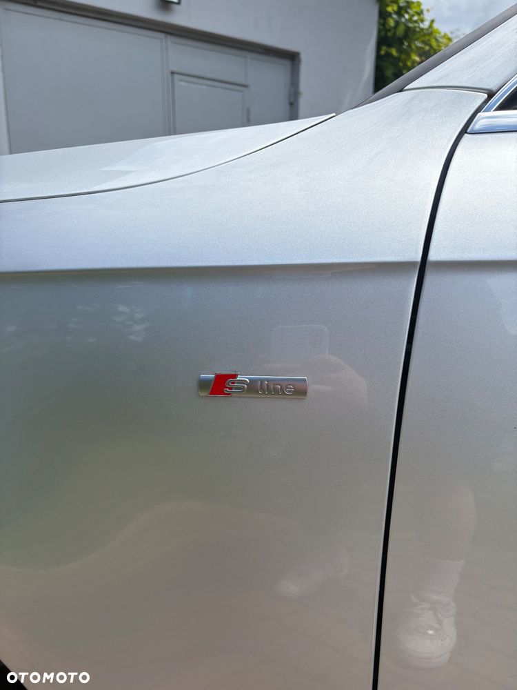 Audi A4 Avant 2.0 TDI - 20