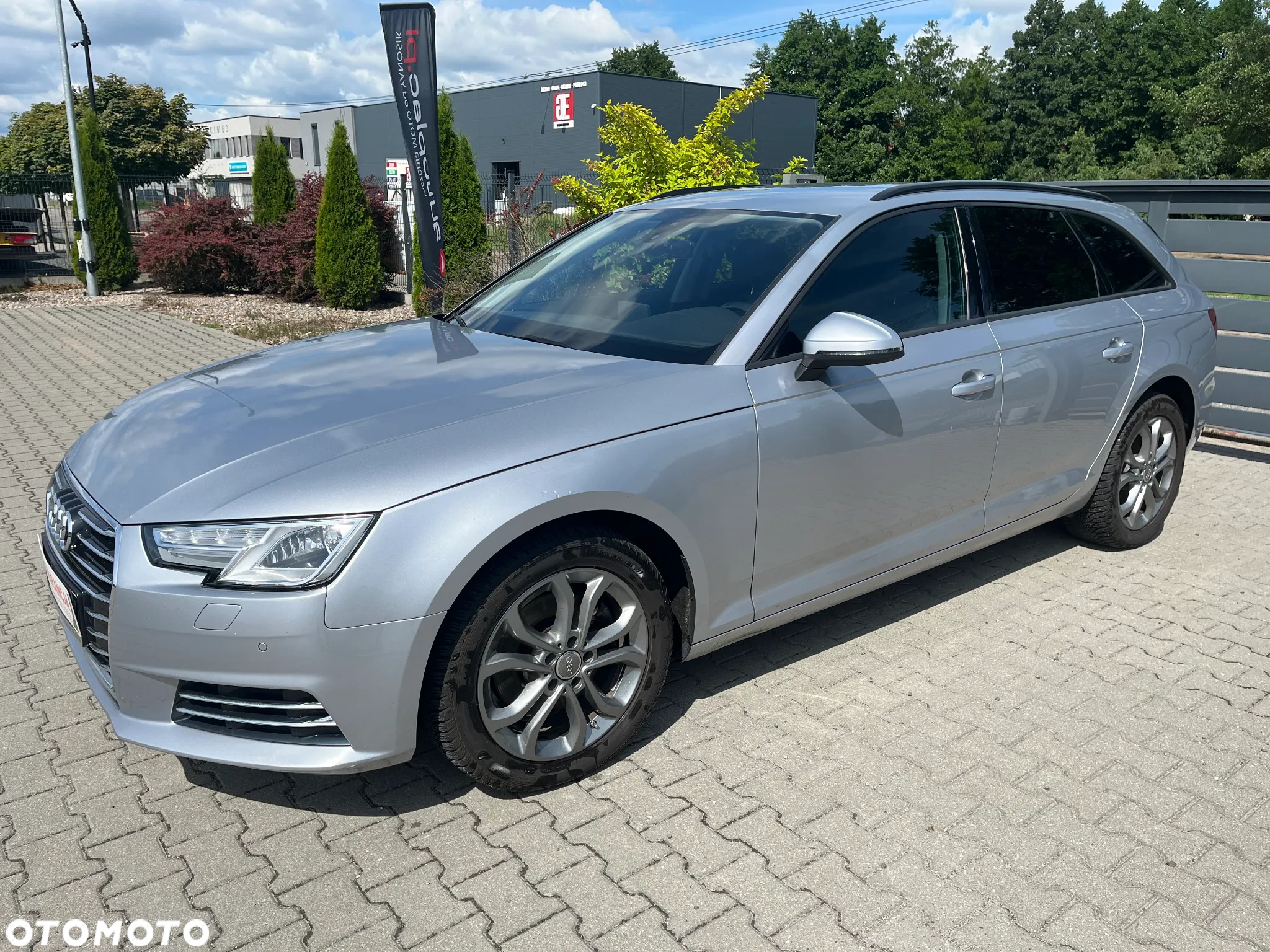 Audi A4 2.0 TDI Design - 4
