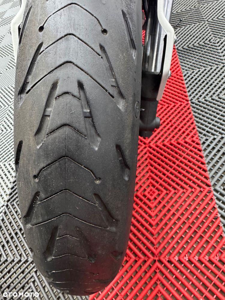 Yamaha XSR - 28