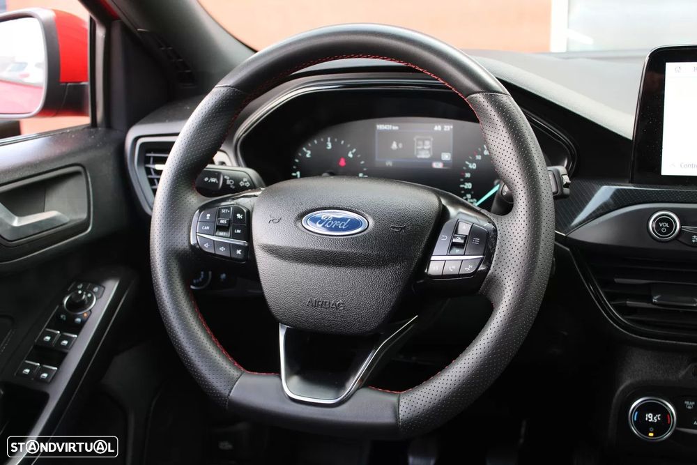 Ford Focus SW 1.5 TDCi EcoBlue ST-Line - 21