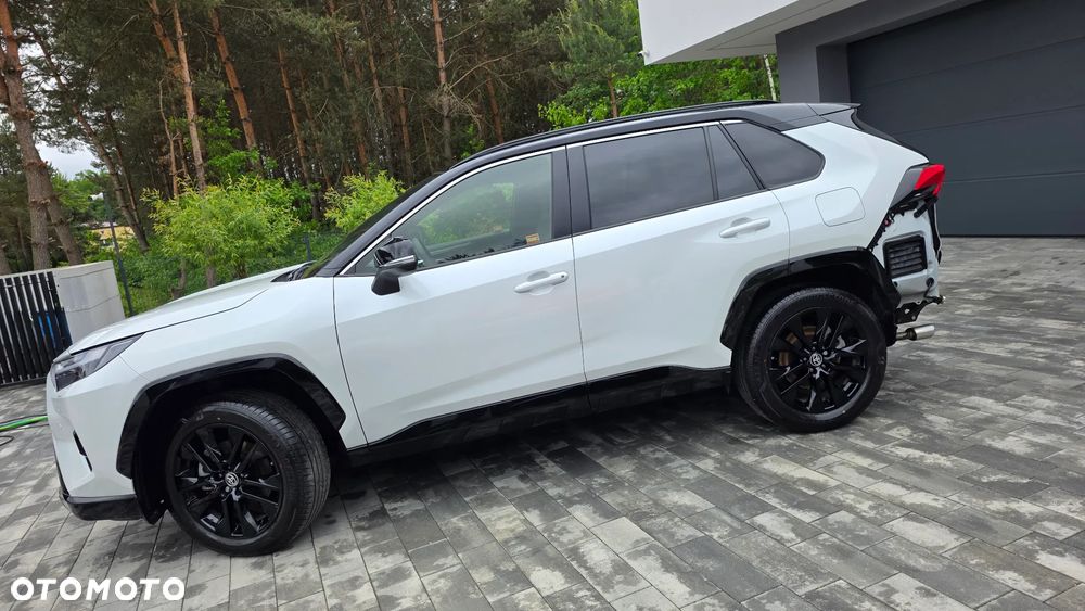 Toyota RAV4 - 6