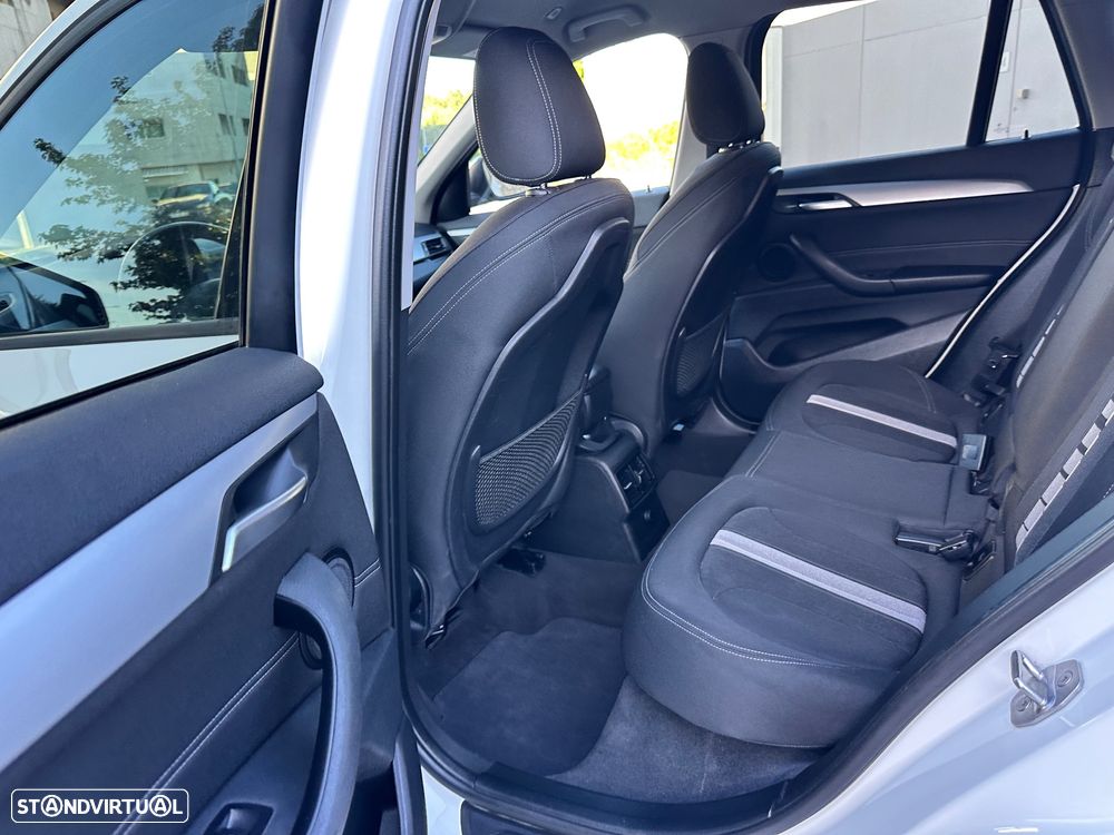 BMW X1 18 d sDrive Auto Line Sport - 29