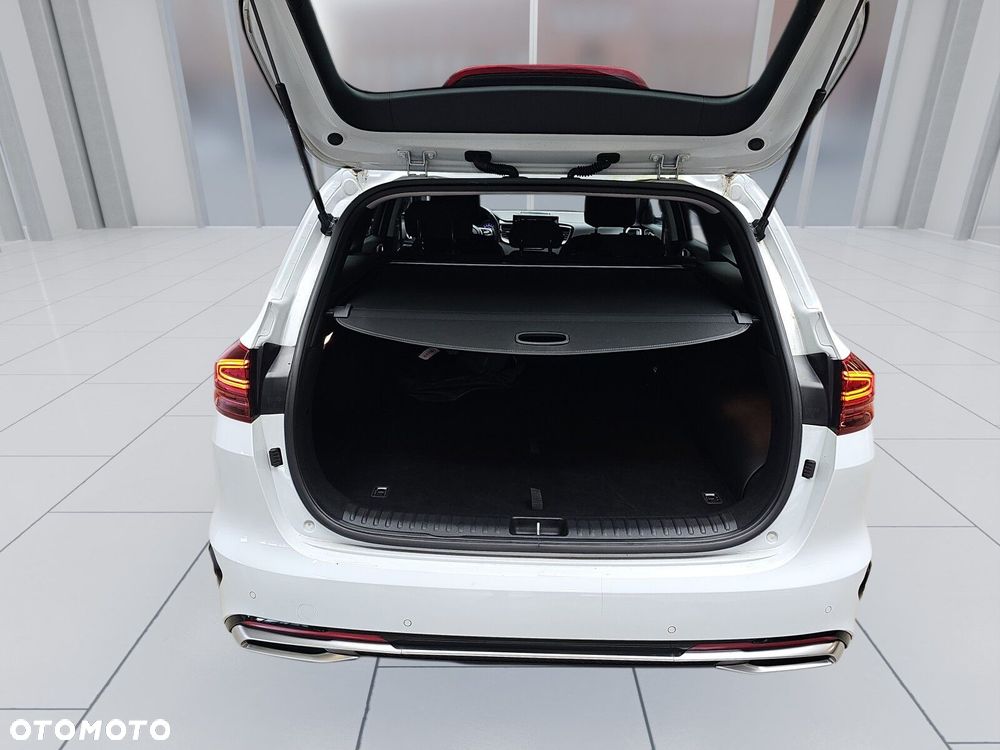 Kia Ceed 1.6 GDI PHEV L DCT - 18