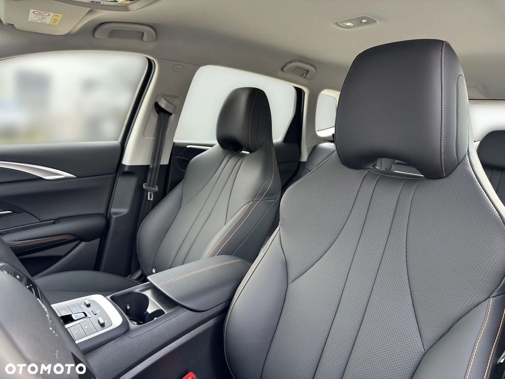 BYD Sealion 5 - 10