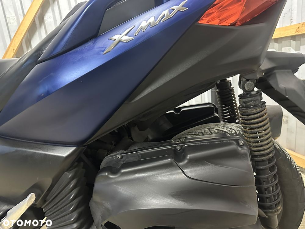Yamaha X-max - 7