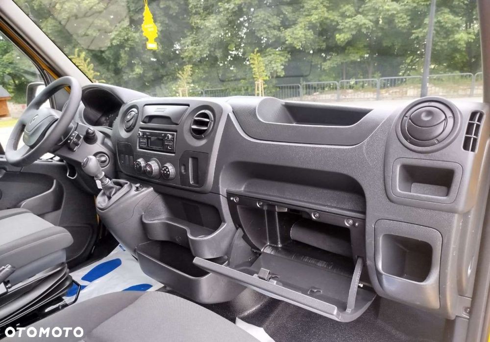 Renault Master - 25