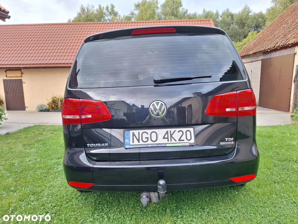 Volkswagen Touran - 5