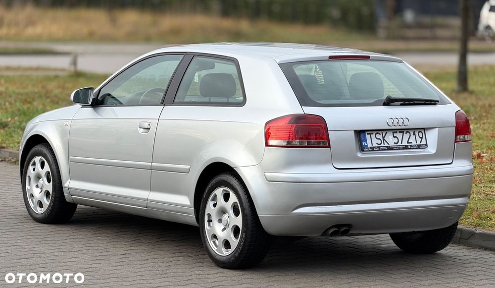 Audi A3 3-drzwiowe 2.0 TDI Ambition - 2
