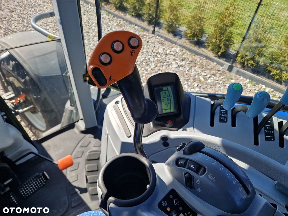 New Holland T7.200 - 10