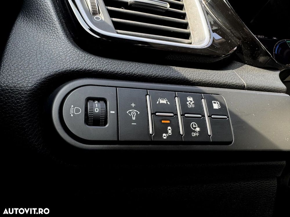 Kia XCeed - 12