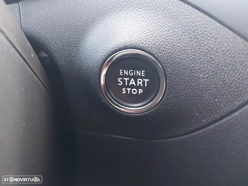 Opel Crossland 1.2 T Elegance - 19