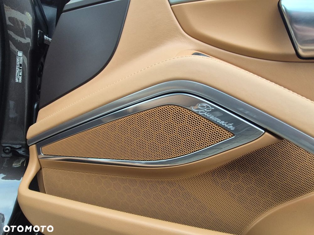 Porsche 911 Turbo S - 40