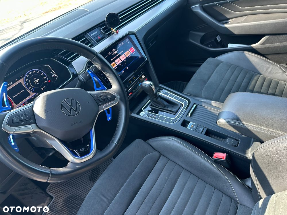 Volkswagen Passat - 2