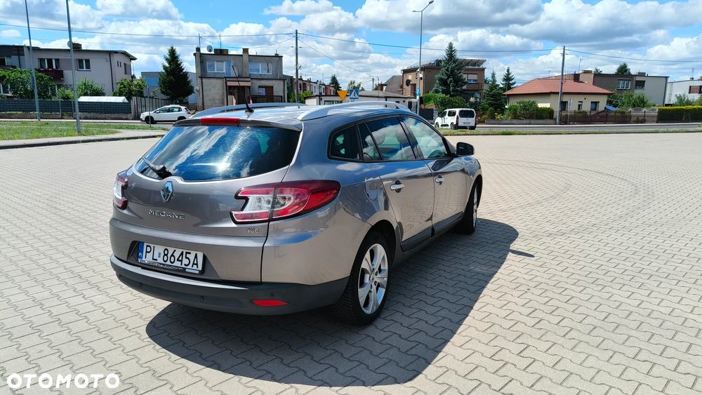 Renault Megane TCe 130 Dynamique - 4