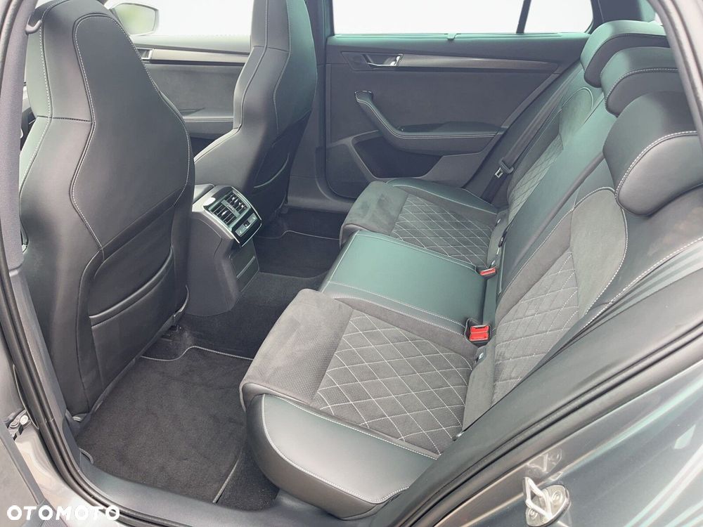 Skoda Superb 2.0 TSI 4x4 Sportline DSG - 13