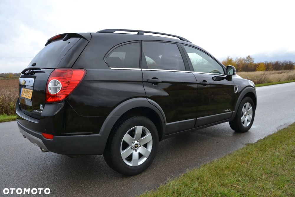 Chevrolet Captiva 2.4 LS - 8