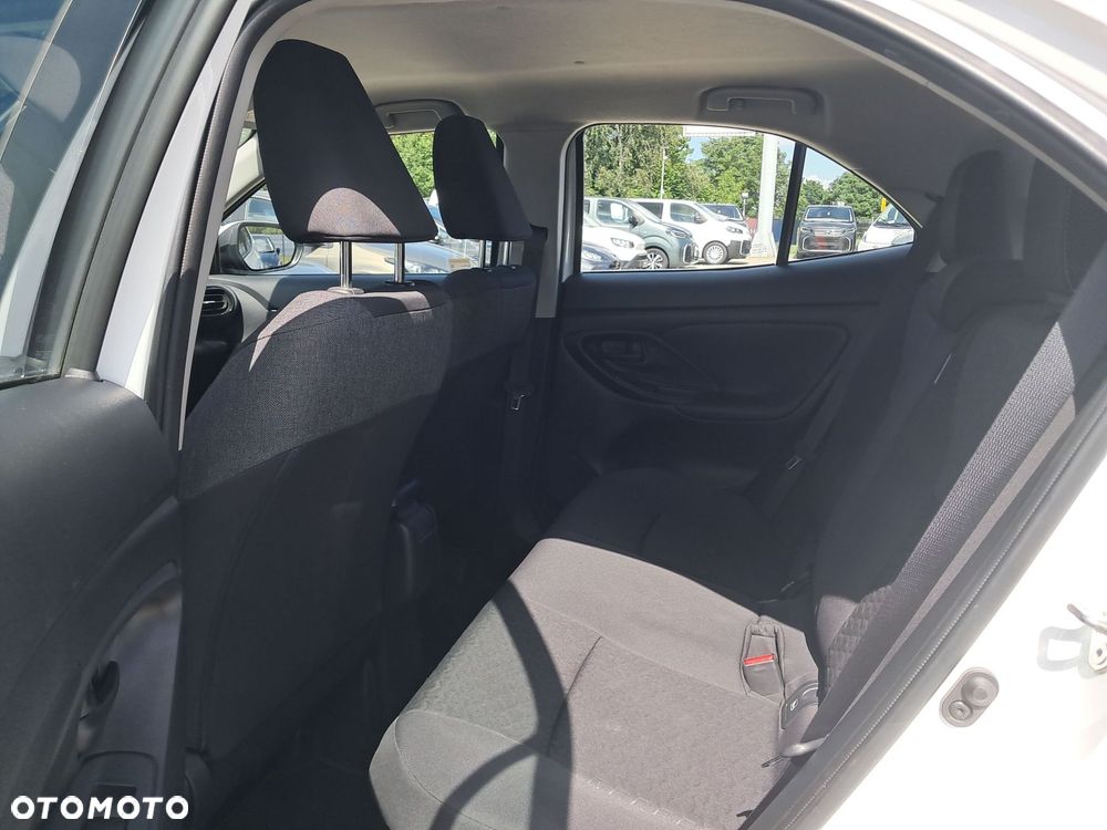 Toyota Yaris Cross Hybrid 1.5 Comfort - 12