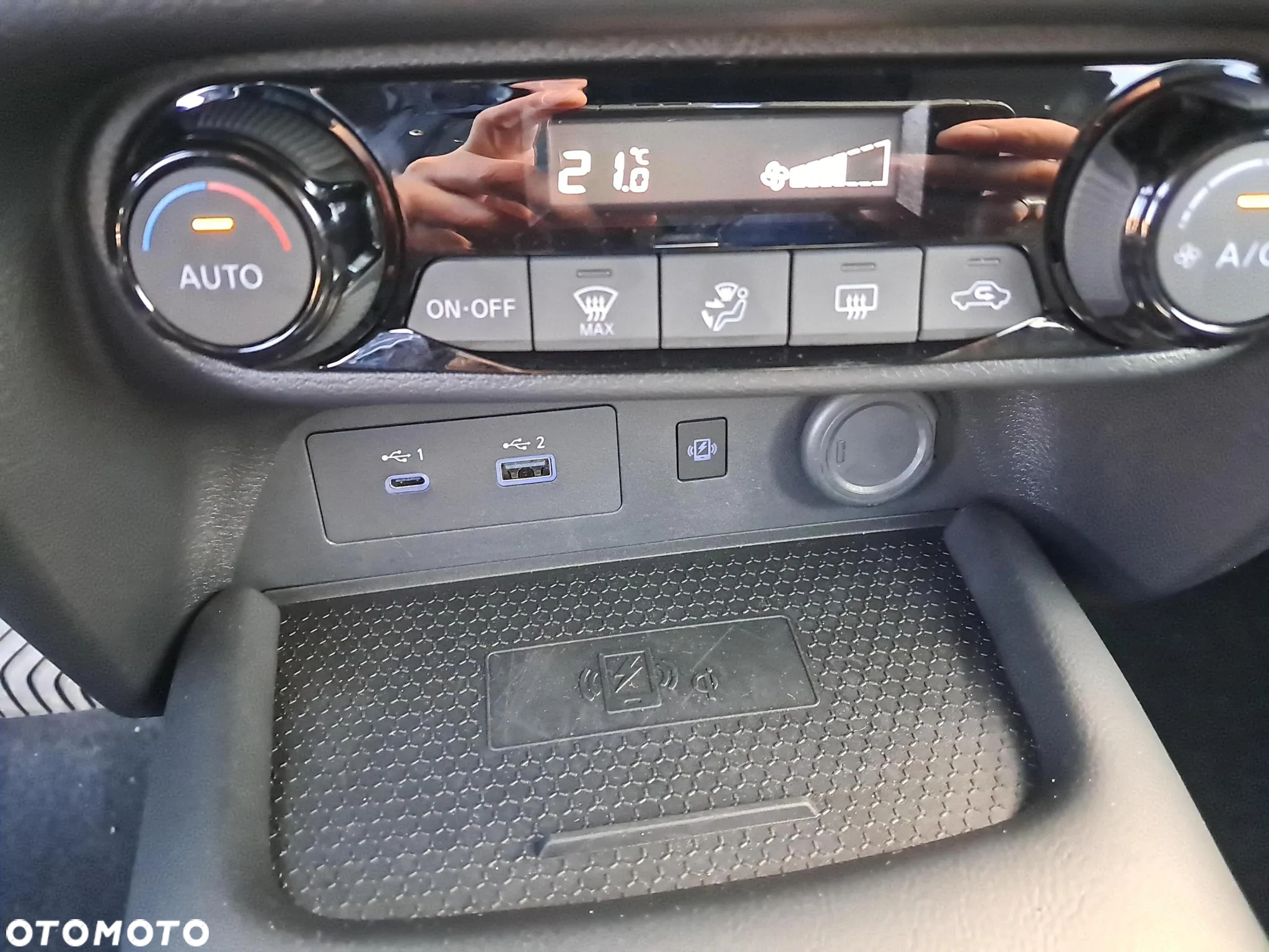 Nissan Juke 1.6 Hybrid N-Connecta AMT - 18