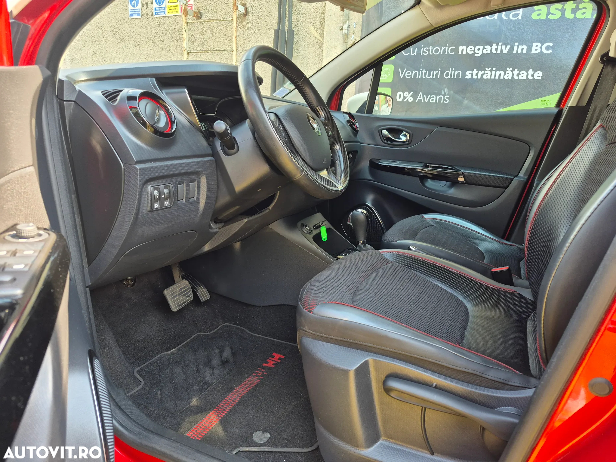 Renault Captur TCe 120 EDC Helly Hansen - 10