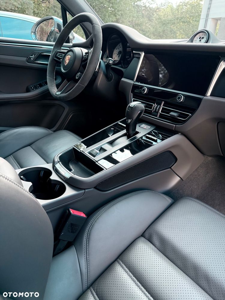 Porsche Macan T - 10