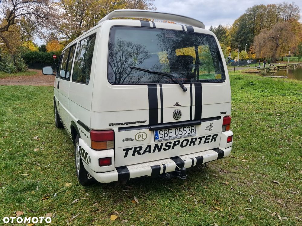 Volkswagen Transporter - 9