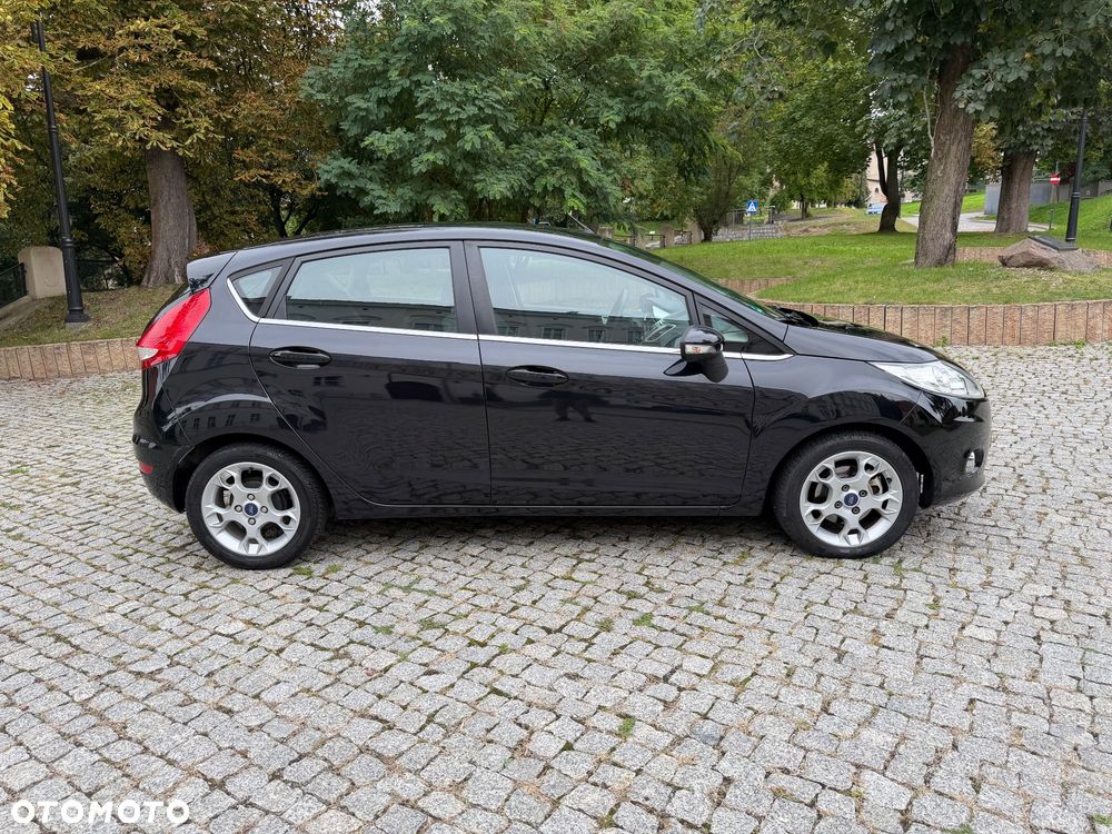 Ford Fiesta 1.25 Titanium X - 34