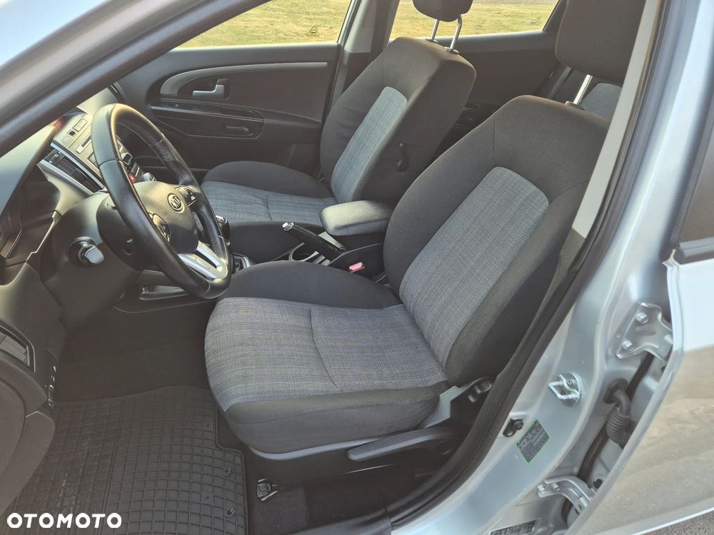 Kia Ceed 1.6 CRDi Spirit - 9