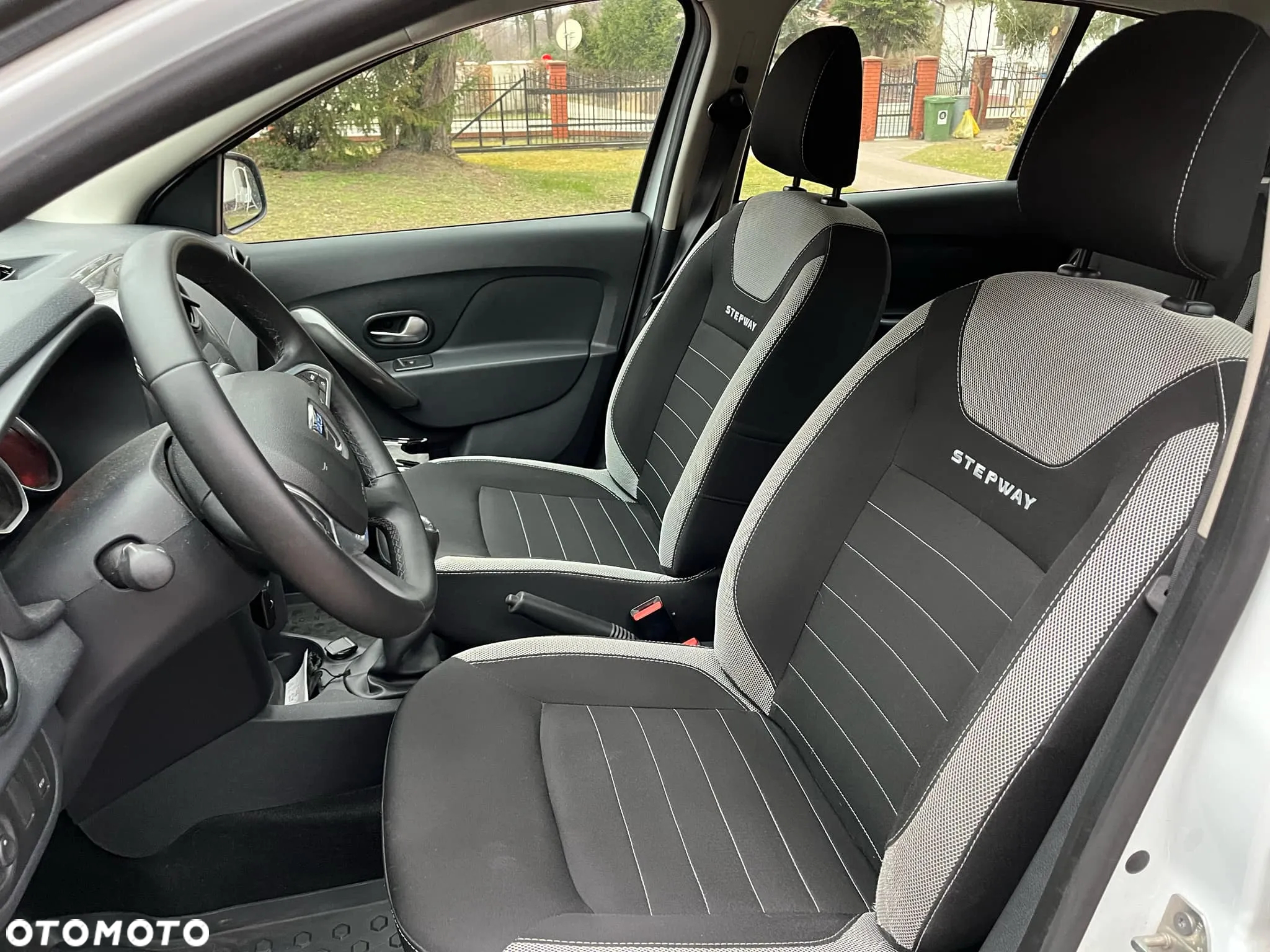 Dacia Sandero 0.9 TCe Laureate S&S - 9