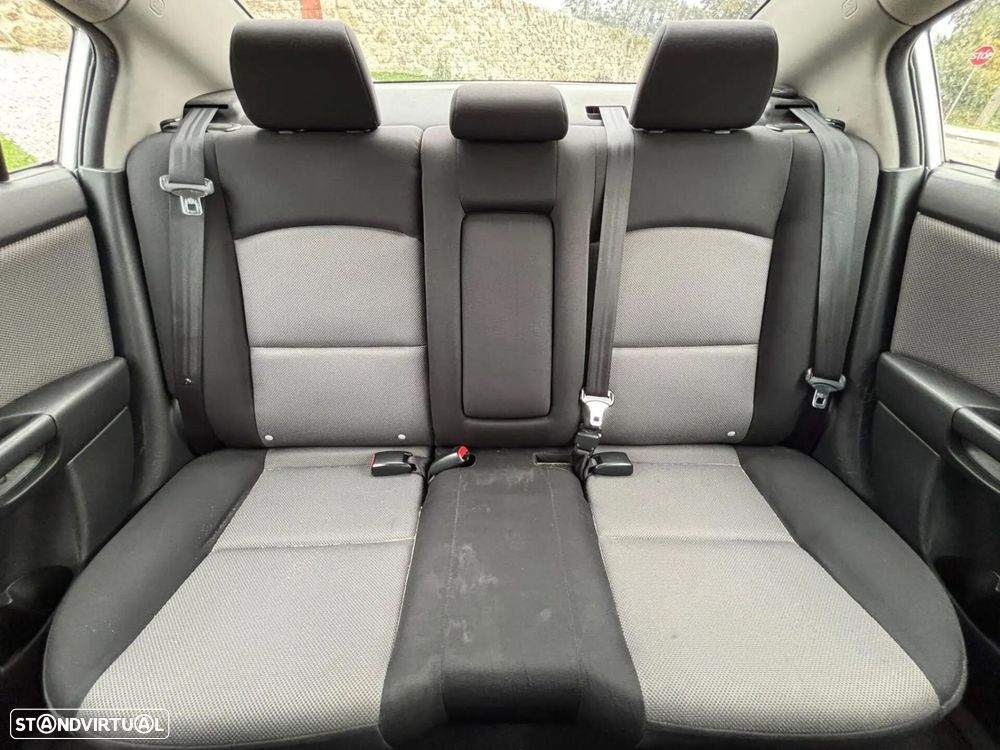 Mazda 3 Hatchback - 11