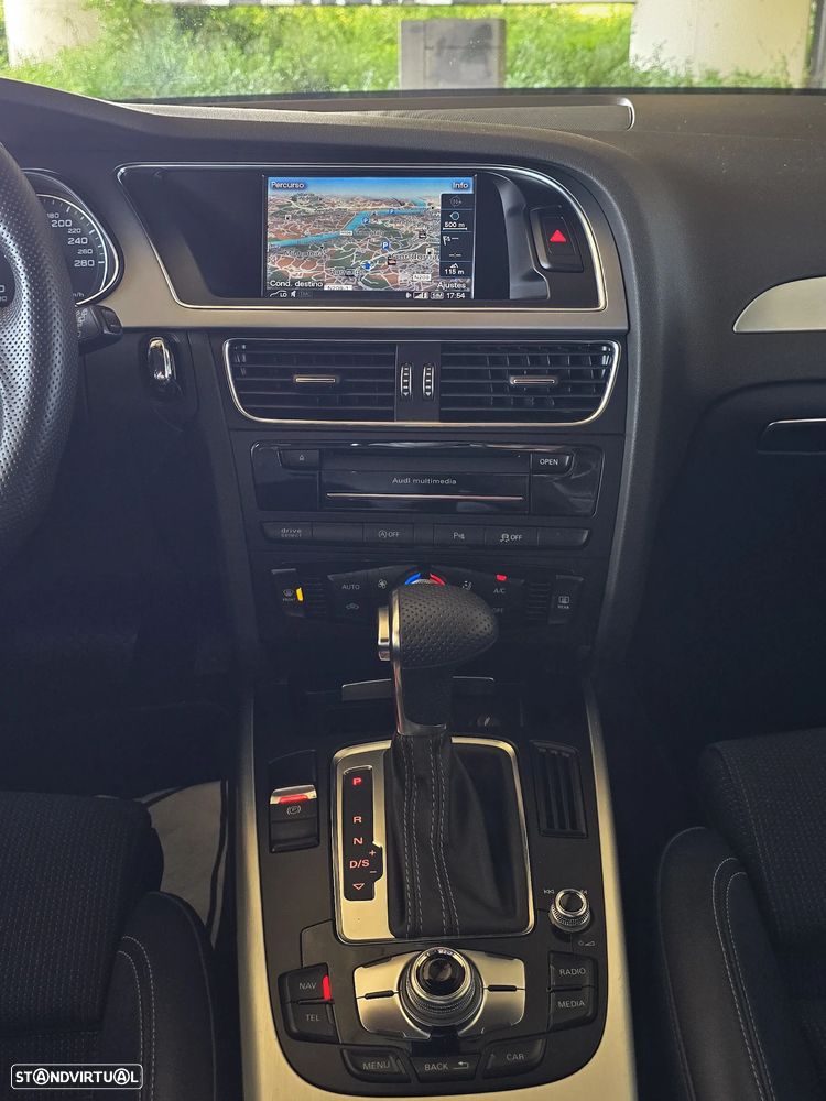 Audi A4 Avant 2.0 TDI Multitronic S-line - 24