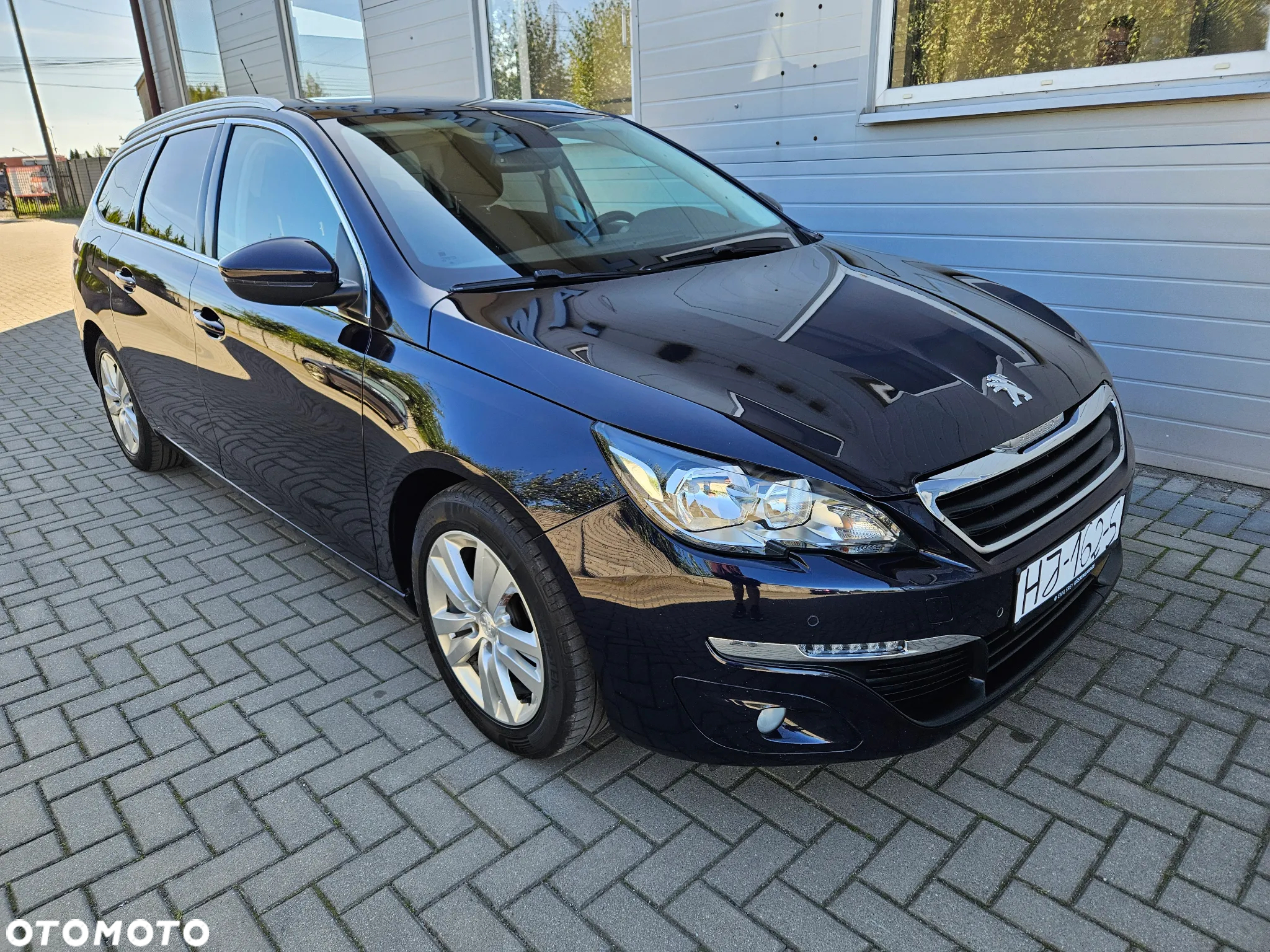 Peugeot 308 SW 1.6 BlueHDi Business Line S&S - 23
