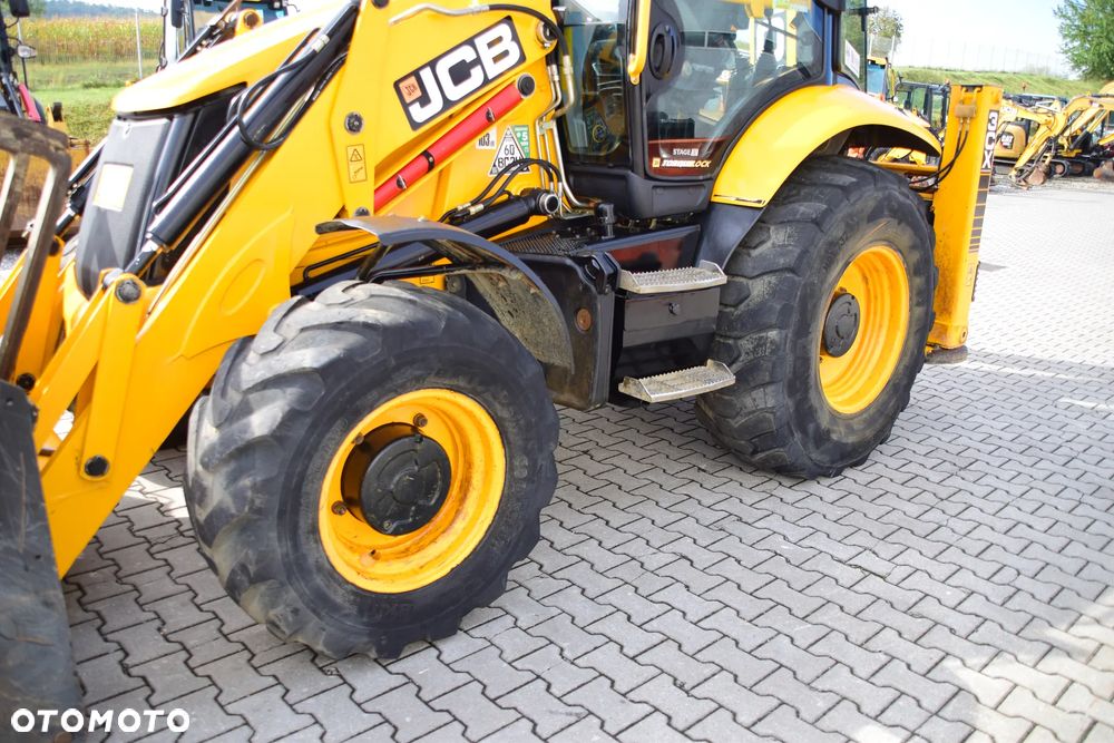 JCB 3CX Sitemaster PLUS - 4