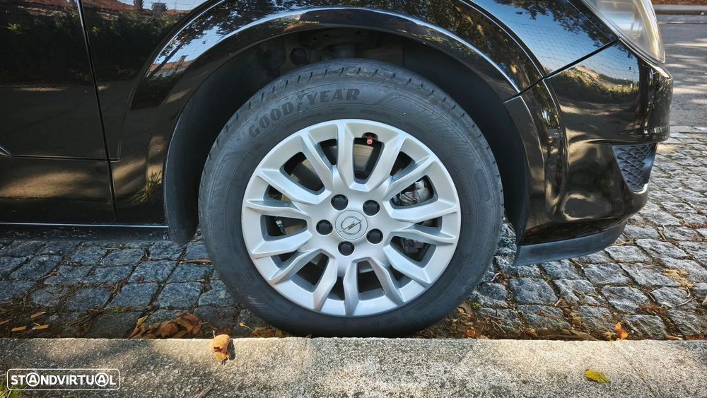 Opel Astra 1.7 CDTi Cosmo - 11
