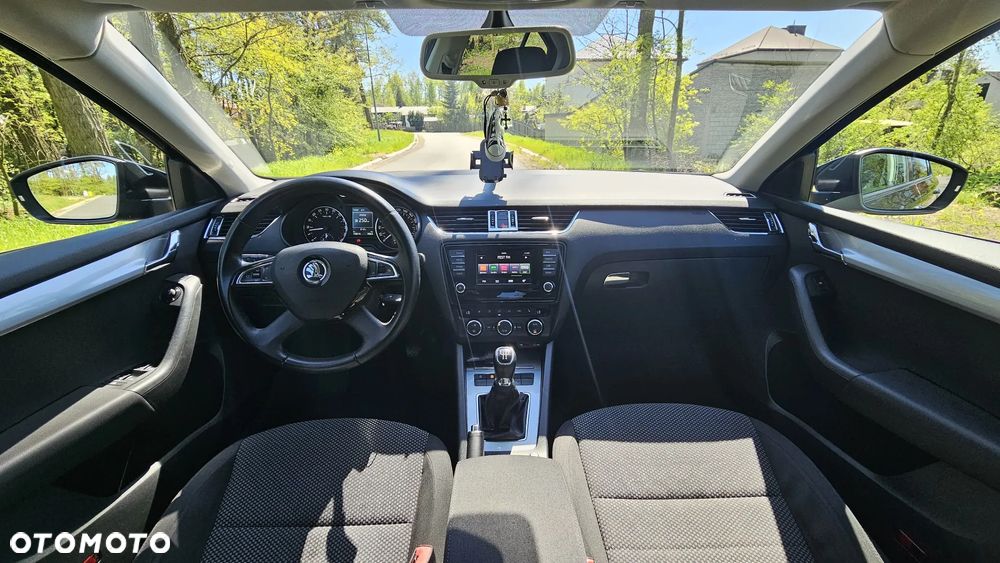 Skoda Octavia 1.6 TDI DPF Elegance - 11