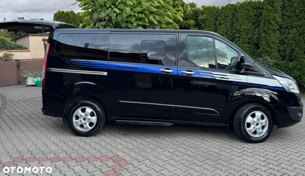 Ford Tourneo Custom 2.0 EcoBlue L1 Titanium - 13