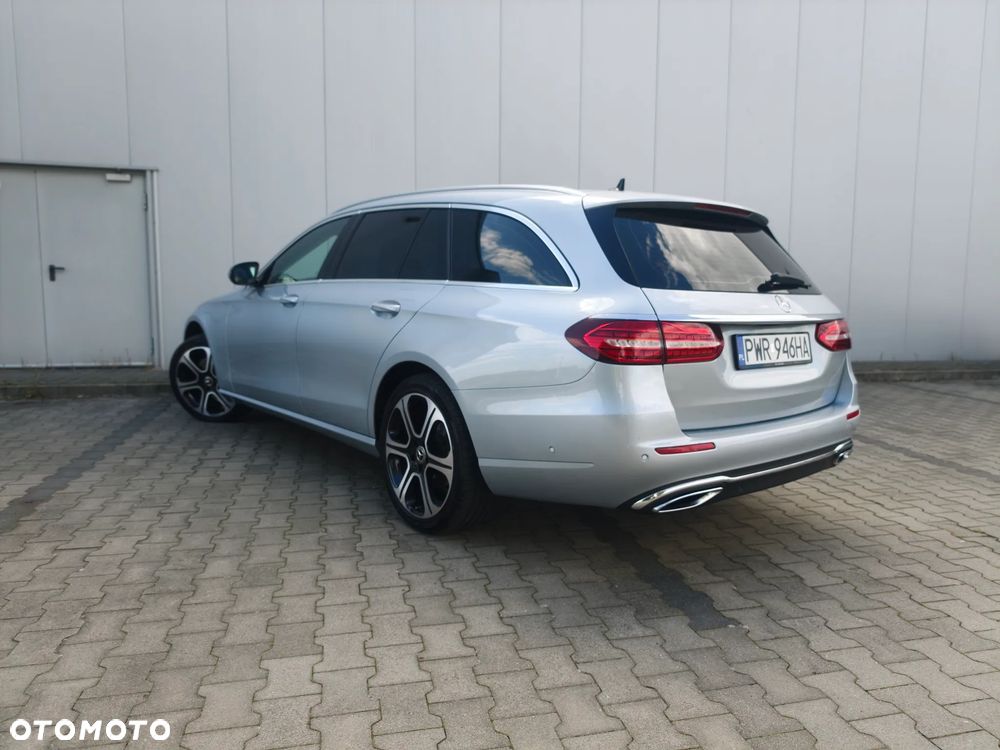 Mercedes-Benz Klasa E 220 d 9G-TRONIC Avantgarde - 3
