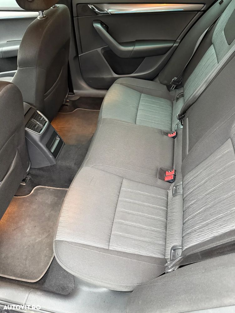 Skoda Octavia Combi Diesel 2.0 TDI DSG Style - 12