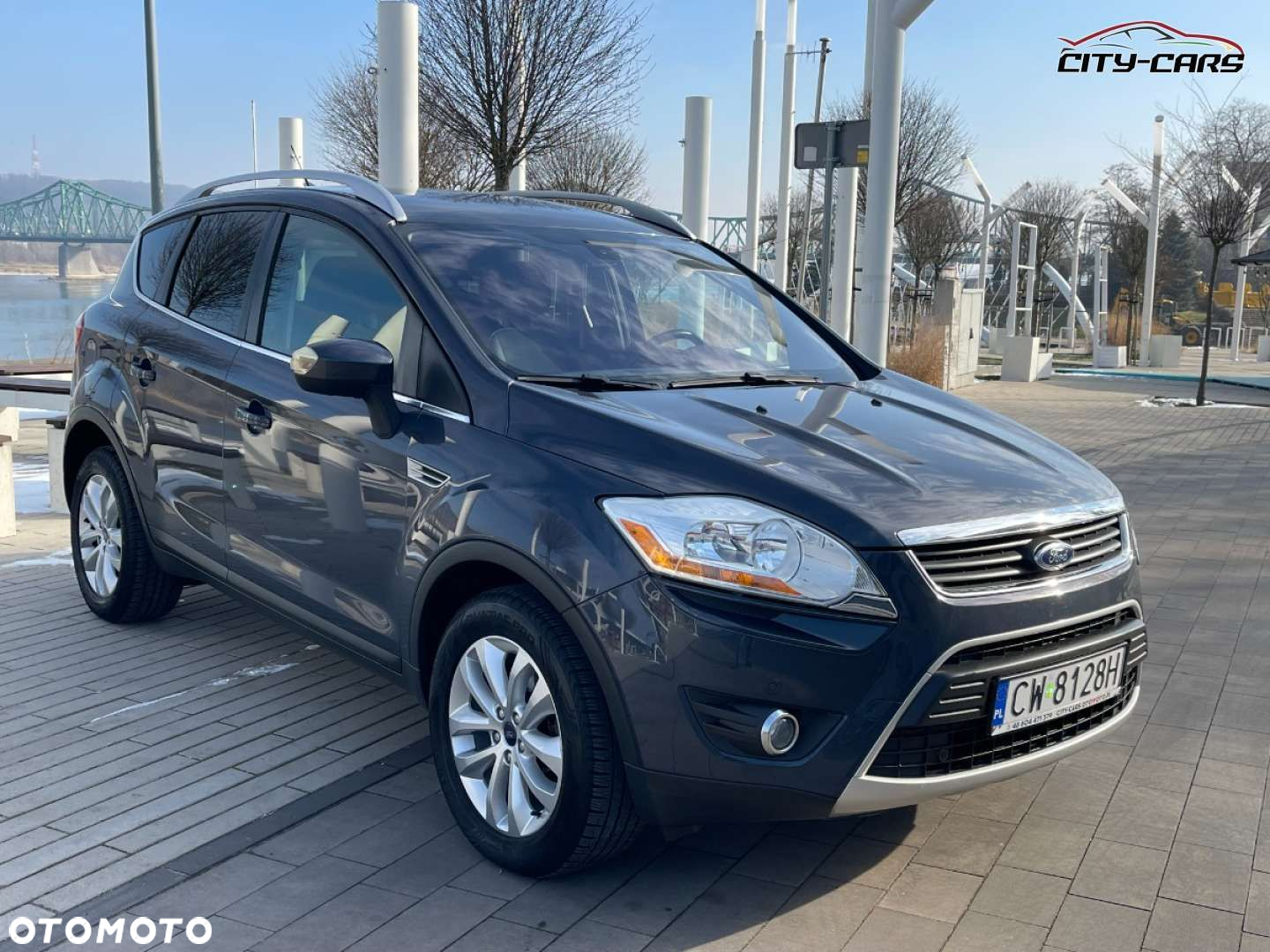 Ford Kuga - 11