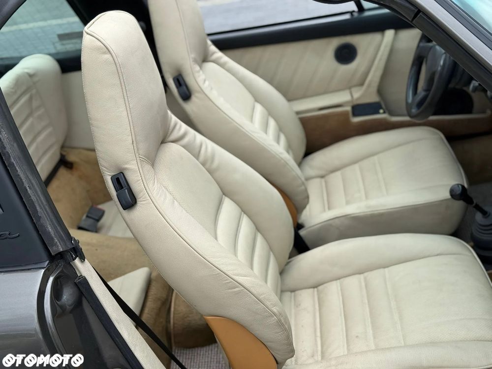 Porsche 911 - 18