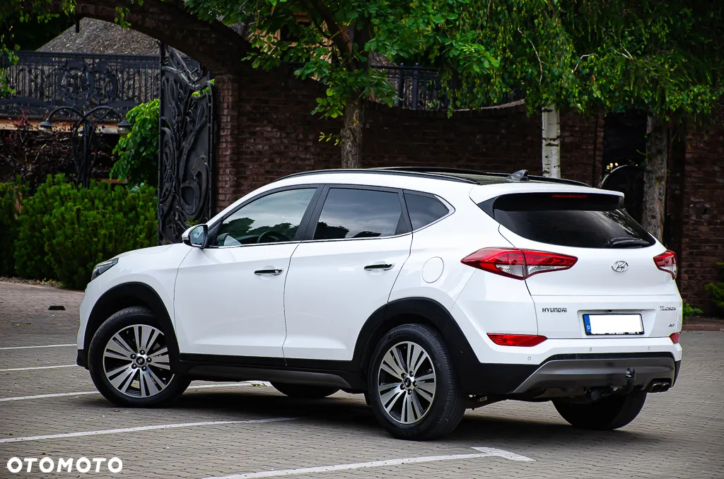 Hyundai Tucson 2.0 CRDi 4WD Automatik Premium - 16