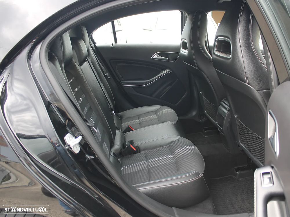 Mercedes-Benz A 180 d Urban - 14