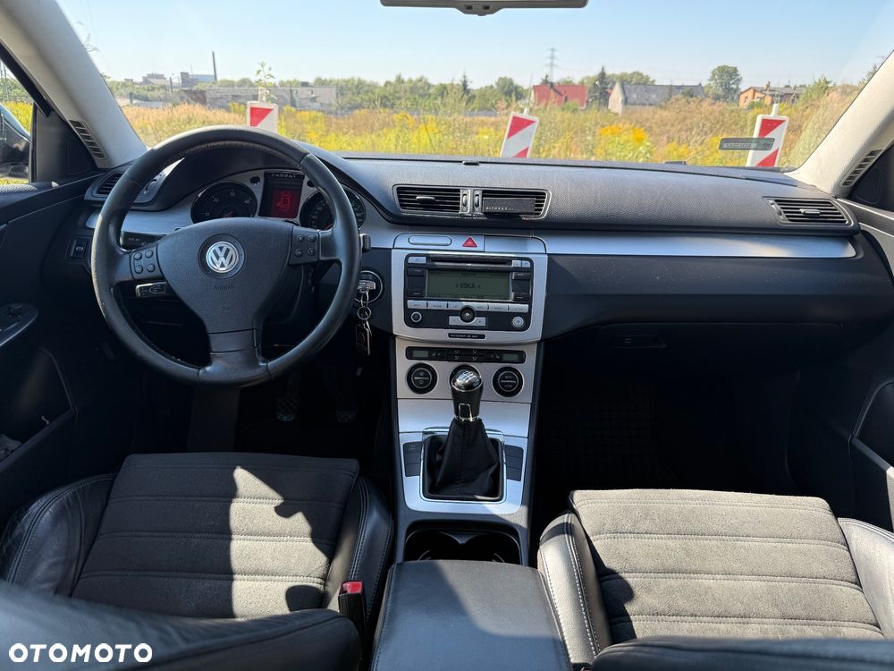 Volkswagen Passat 2.0 TDI Highline - 10