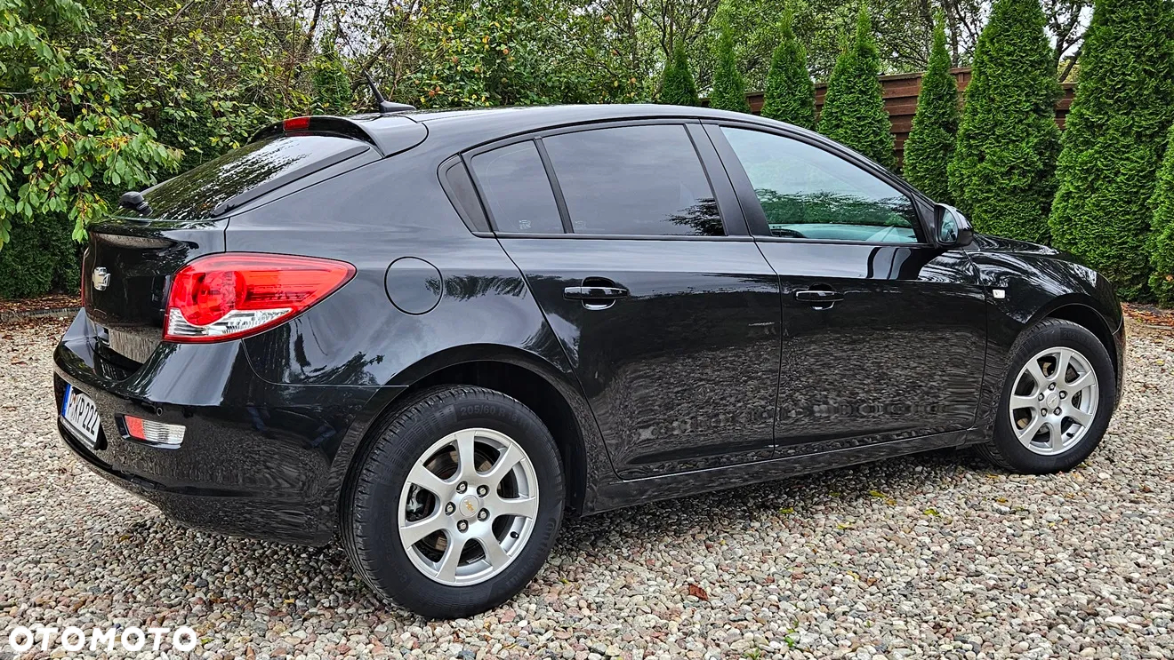 Chevrolet Cruze - 13