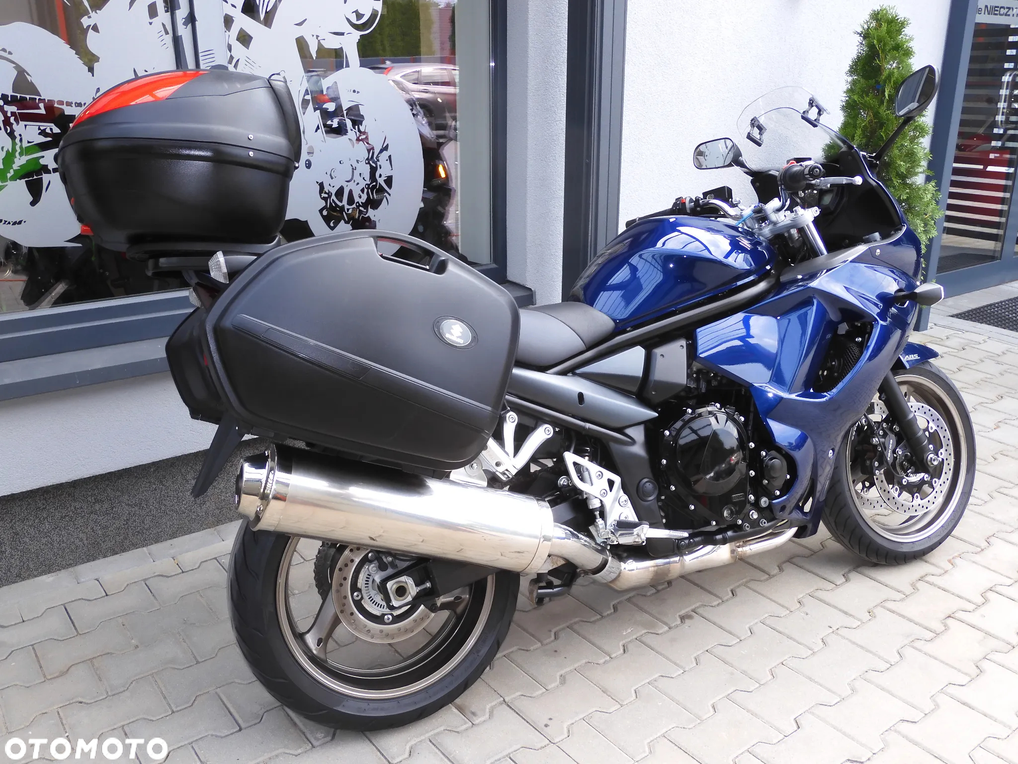 Suzuki GSX - 9