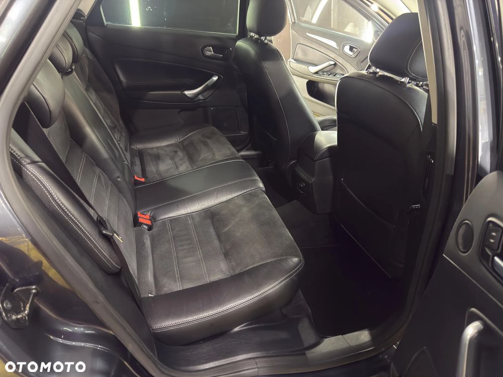 Ford Mondeo 2.0 Viva Titanium - 11